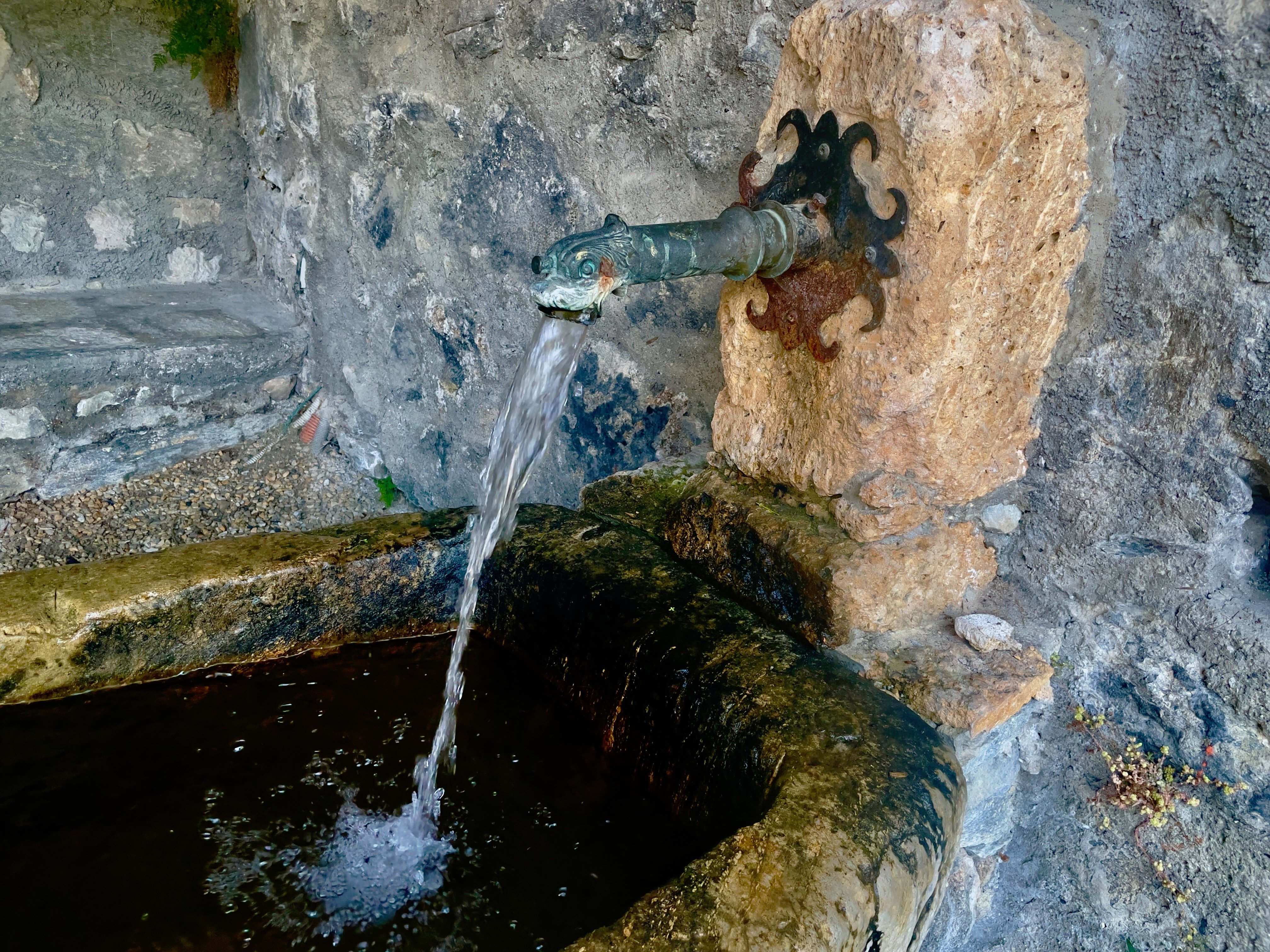 Une fontaine quelque part en France